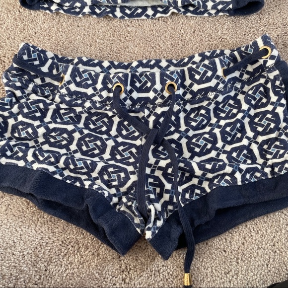 Juicy Couture Two Piece Set - Picture 3 of 9